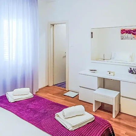 Elvira By Interhome Ist