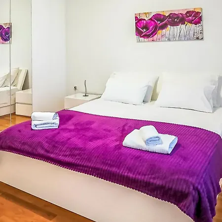 Elvira By Interhome *