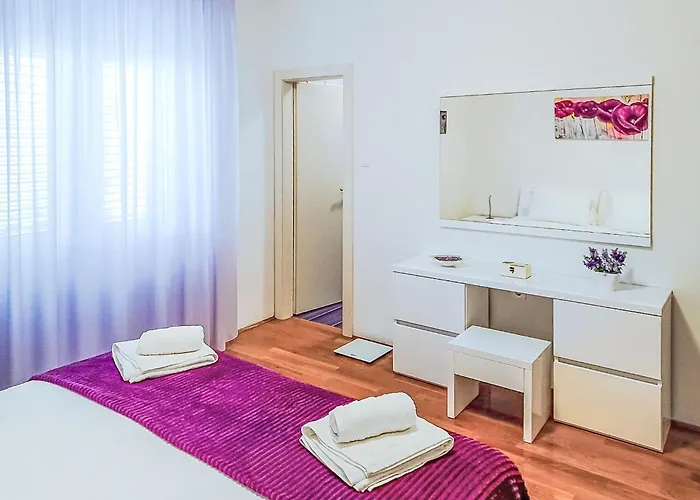 Elvira By Interhome Ist